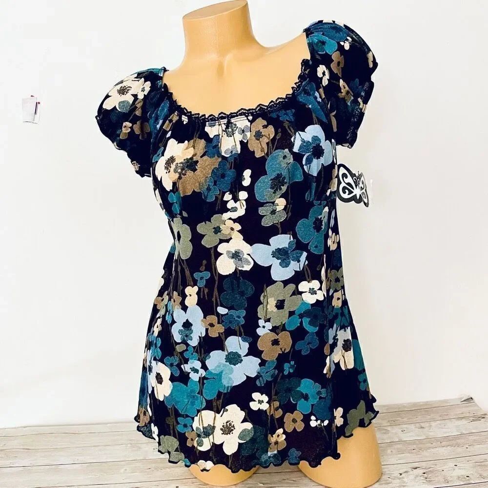 NWT Gorgeous Two Beautiful M Maternity black blue ivory green floral printed top